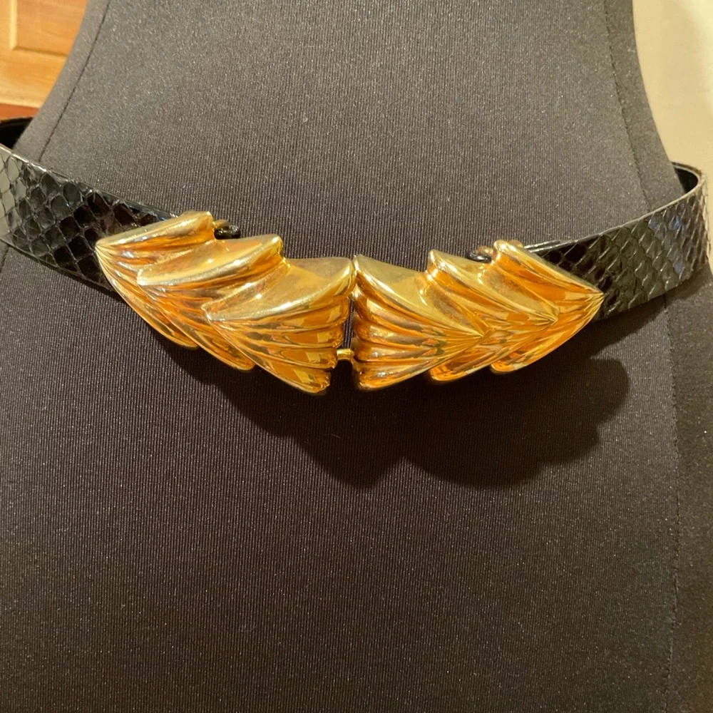 Vintage Alexis Kirk black leather and gold buckle belt - Picture 3 of 12